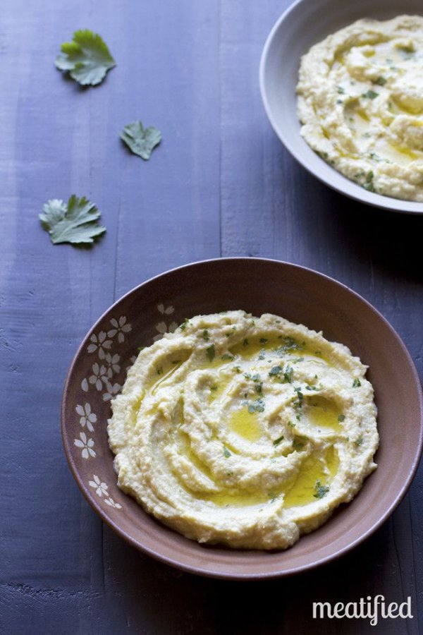 Garlic and Artichoke Hummus