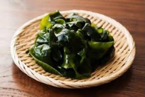 dish, vegetarian food, leaf vegetable, vegetable, wakame,