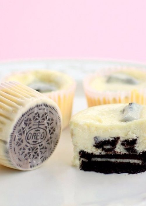 Cookies & Cream Cheesecake with Oreo Crust