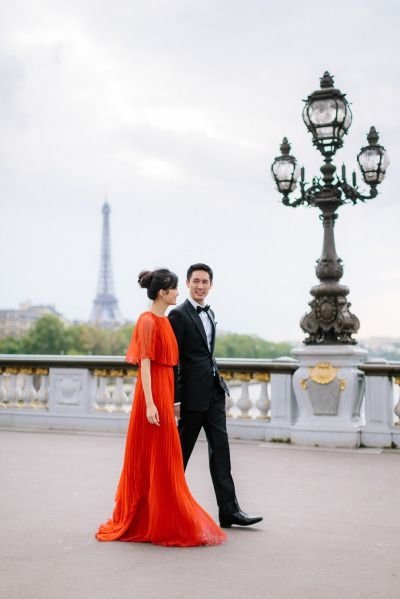 Pont Alexandre III,Pont Alexandre III,groom,bride,gown,