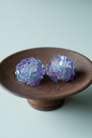 jewellery,fashion accessory,gemstone,amethyst,petal,