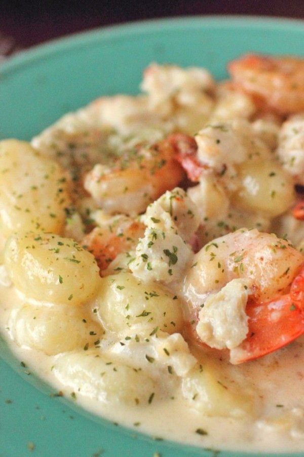 Seafood Gnocchi with White Wine Sauce