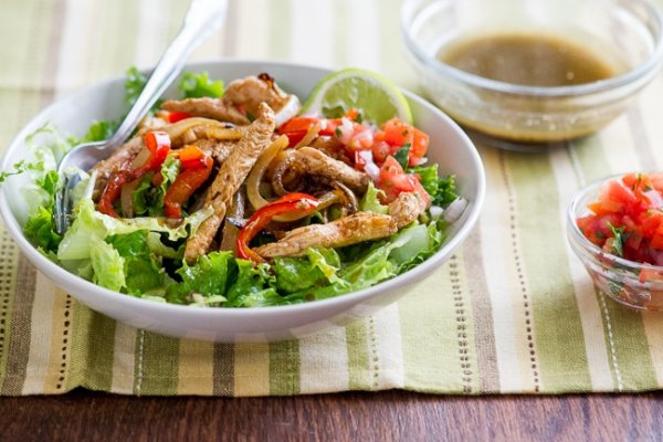 Chicken Fajita Salad