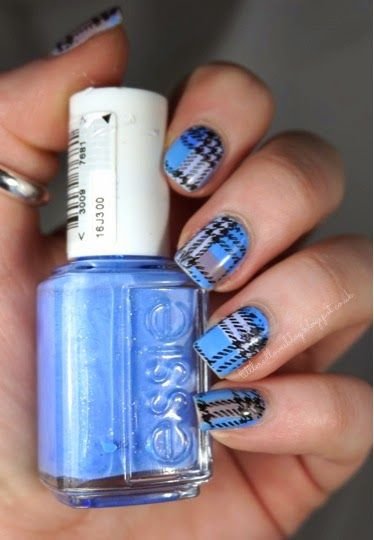 nail,nail polish,finger,nail care,blue,