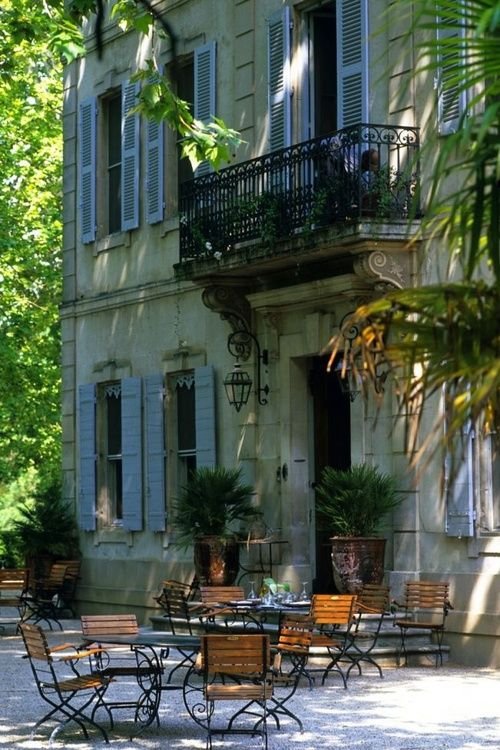 Find Some Shade in a Courtyard