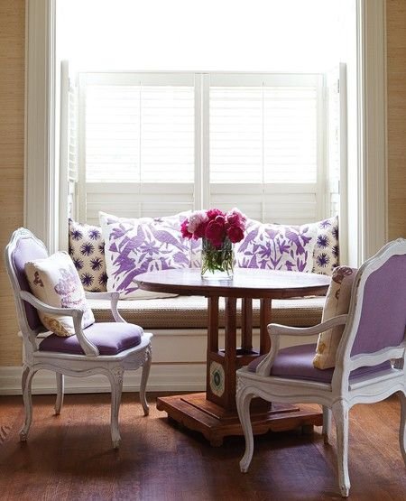 Bright Pink Blooms in Your Breakfast Nook