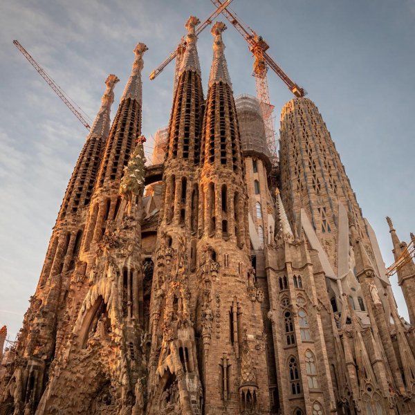 Spire, Place of worship, Landmark, Architecture, Building,