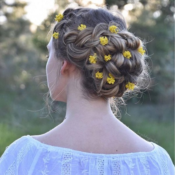 hair, hairstyle, flower, sunglasses, headgear,