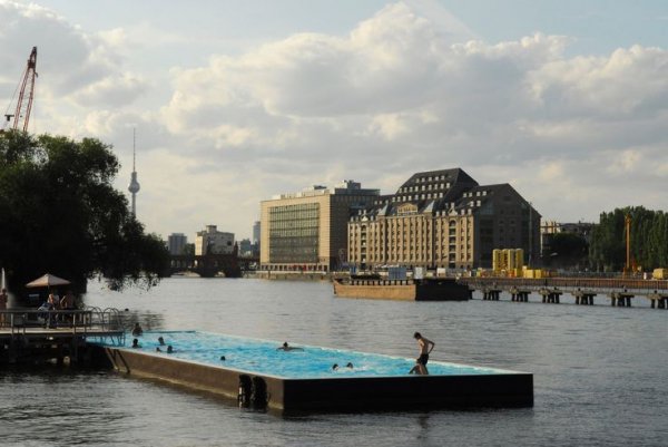 Berlin's Badeschiff, River Spree, Germany