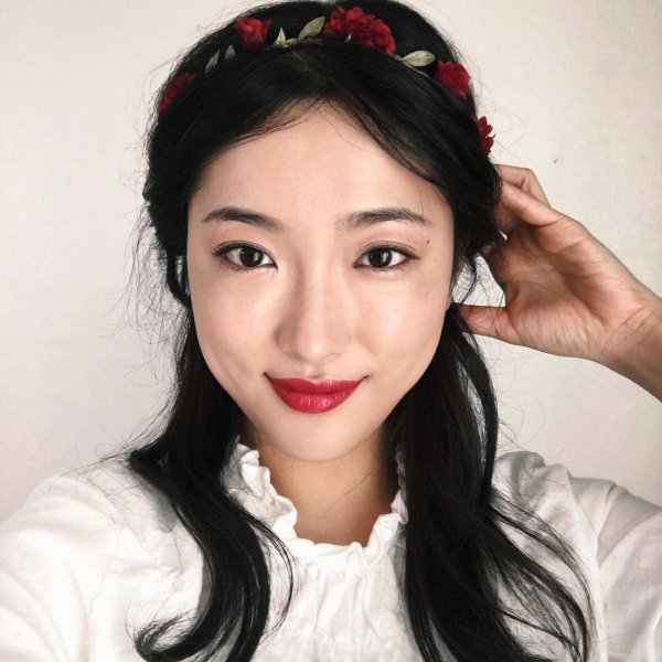 Red Lip & Matching Floral Crown