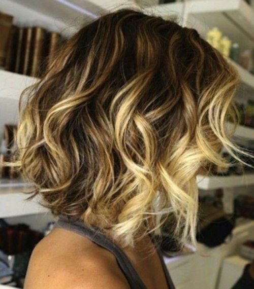 28 Super Chic Curly Hairstyles For Short Hair