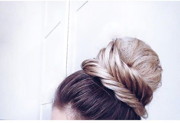 hair, hairstyle, head, chignon, sketch,