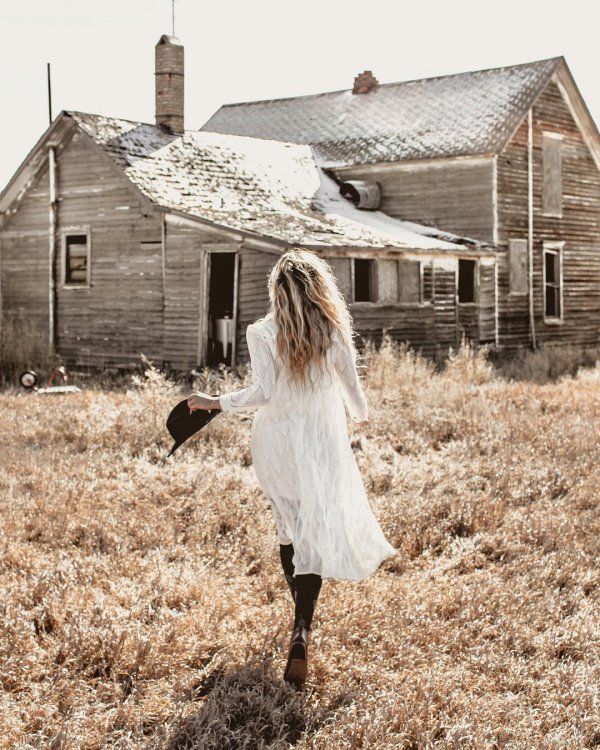 girl, tree, barn, winter, house,