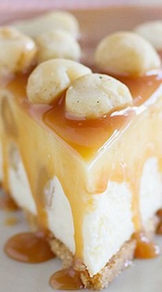 White Chocolate Cheesecake with Macadamia Nuts and Caramel