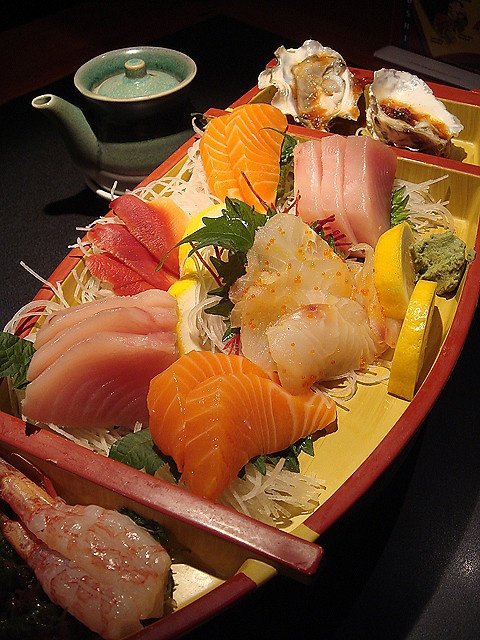 Deluxe Sashimi Boat