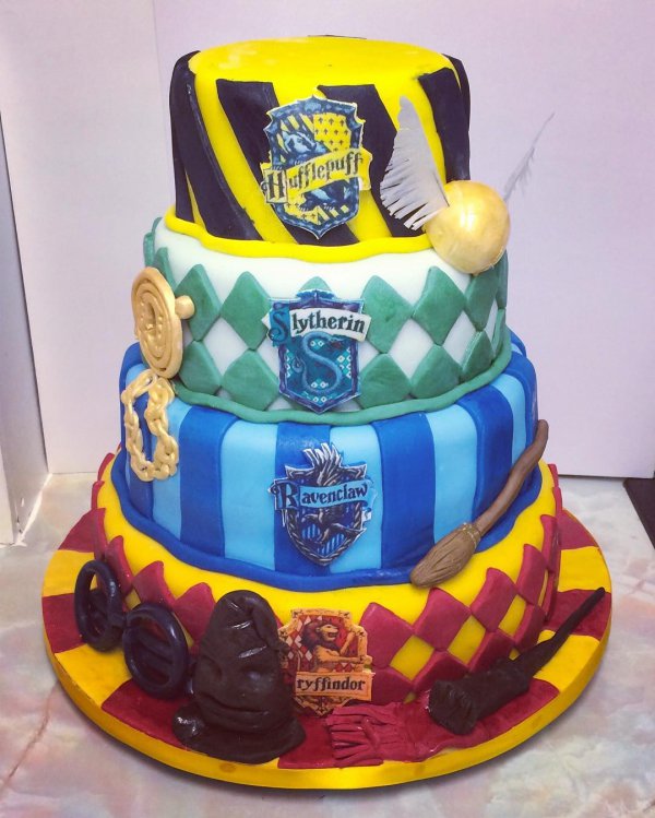 Hufflepuff, Slytherin, Gryffindor, Ravenclaw, food,