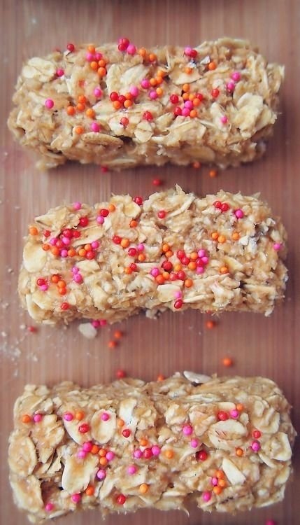 No-Bake Peanut Butter Banana Oat Energy Bars