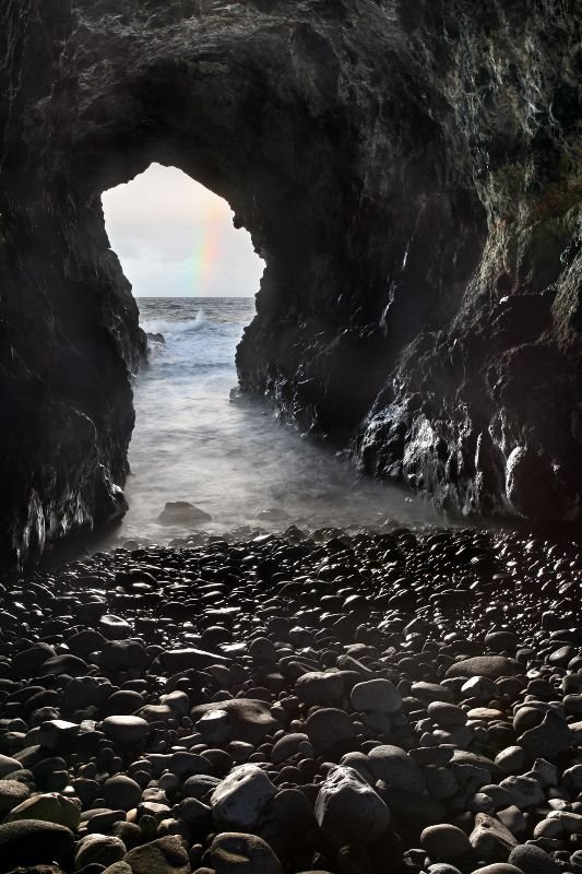 The Mermaid's Cave, Bushmills