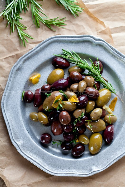 Large Mixed Olives