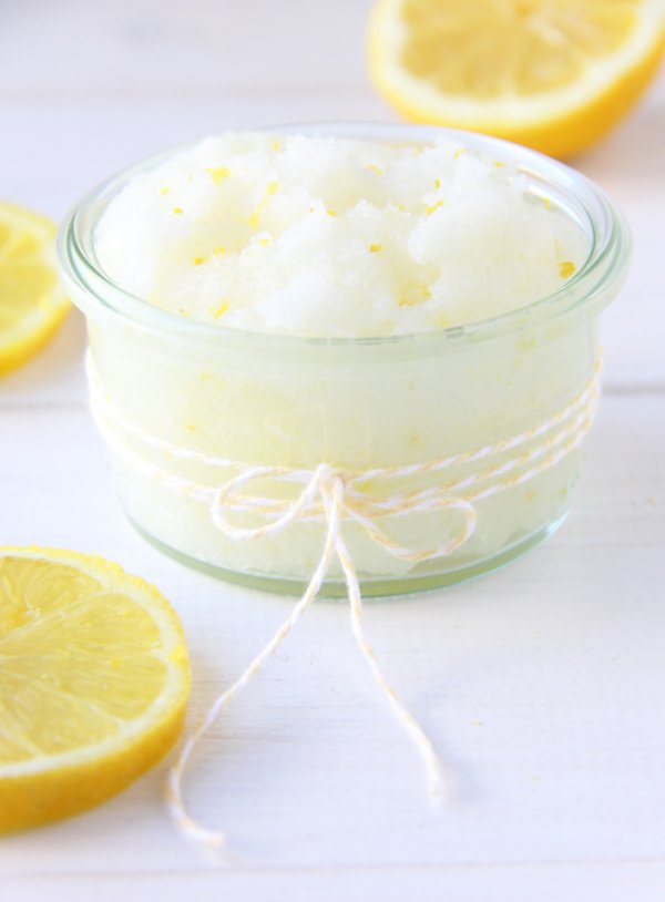 food, dairy product, lemon, crème fraîche, citric acid,