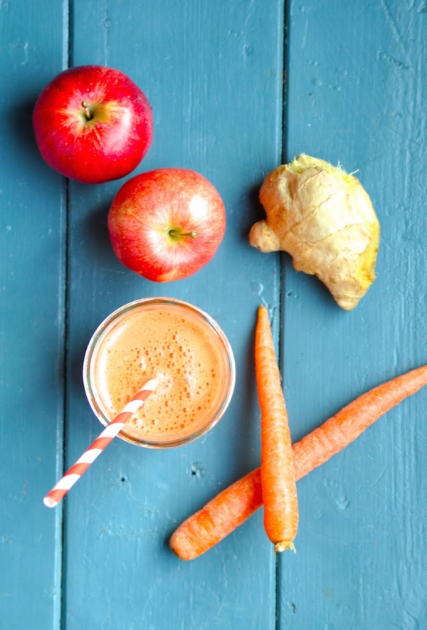 Fight Colds and Sniffles with Carrot, Apple and Ginger Juice