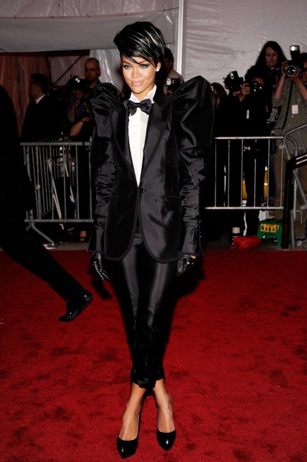 7 Celebs Who Rocked a Suit on the Red Carpet ...