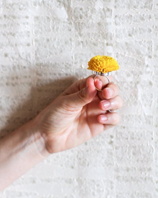 Wear a Single Fresh Bloom on a Ring