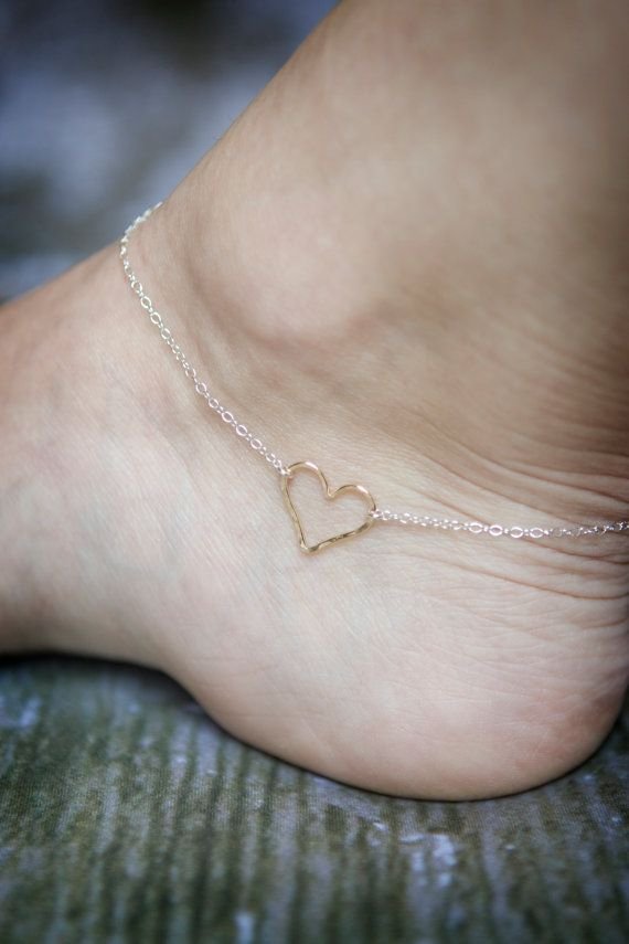 jewellery,fashion accessory,close up,leg,skin,