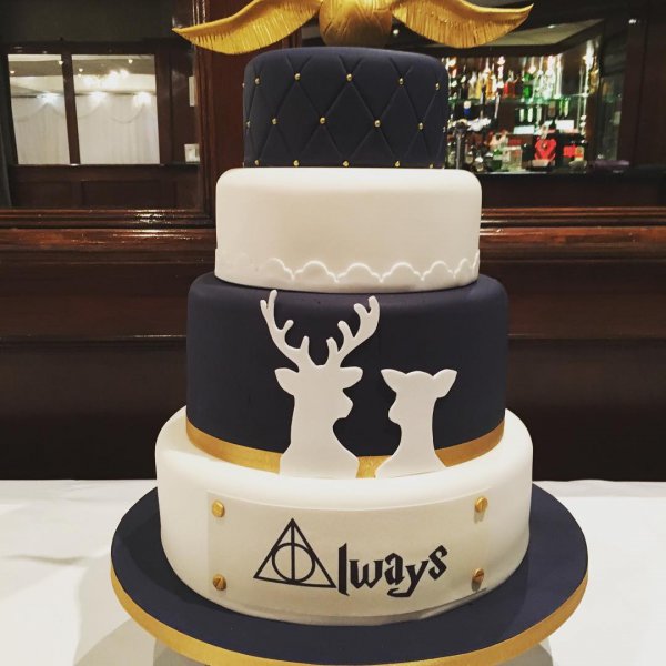 Harry Potter Wedding Cakes | POPSUGAR Food