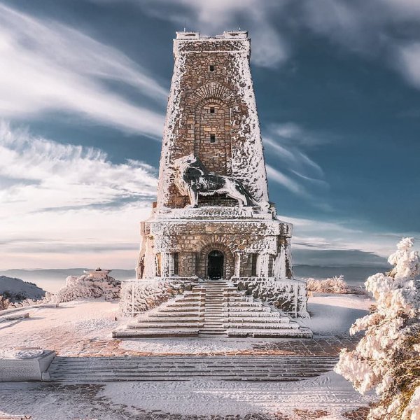 Landmark, Sky, Tower, Historic site, Rock,