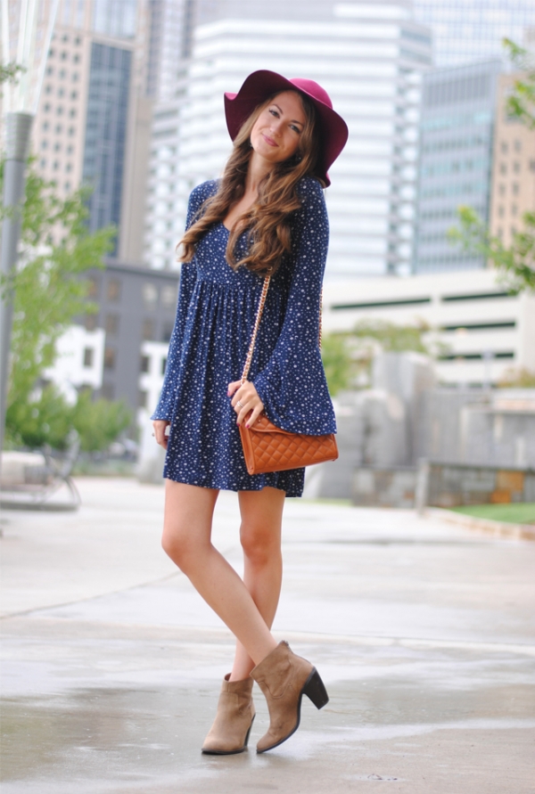 clothing, snapshot, footwear, sneakers, polka dot,