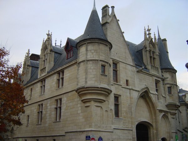 Hôtel De Sens