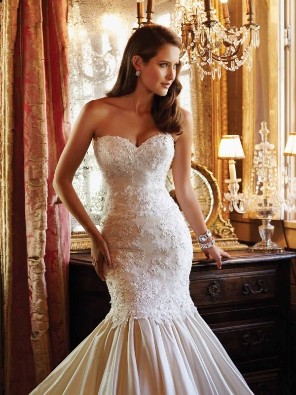 Best wedding dress for big outlet hips