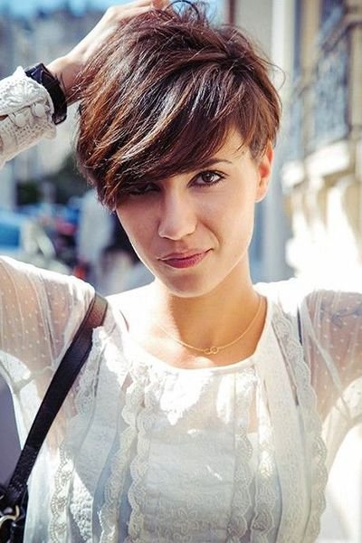 hair,hairstyle,beauty,brown hair,hair coloring,