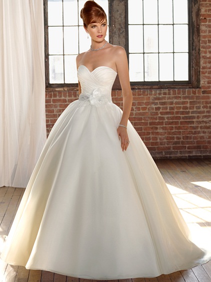 5 Wedding Dresses to Inspire Your Inner Princess ...