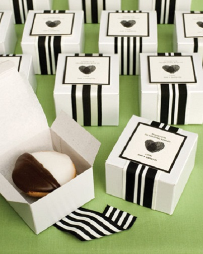 Black & White Favors...