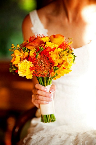 7 Beautiful Fall Wedding Flower Ideas