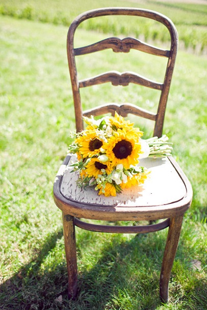 Sunflowers: Beautiful Fall Wedding Flowers...