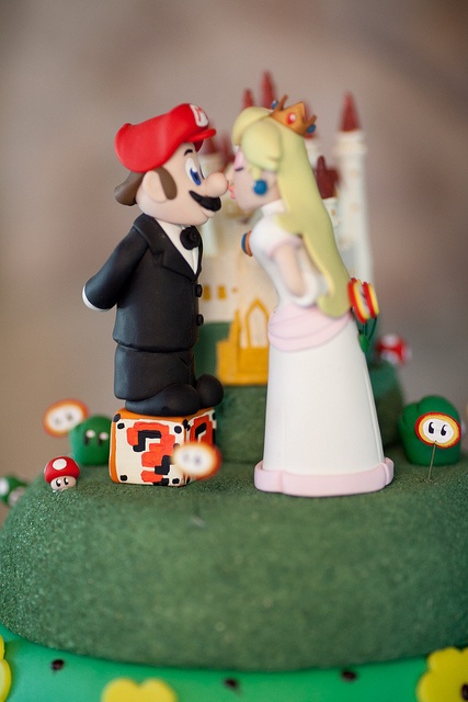 mario and princess peach wedding cake topper