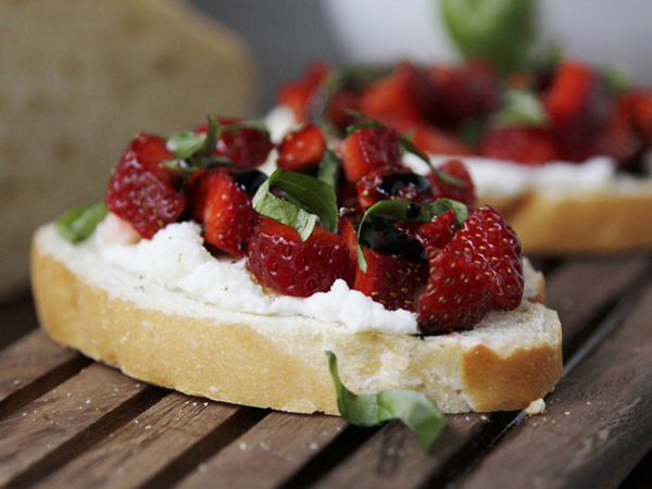 Strawberry Bruschetta...