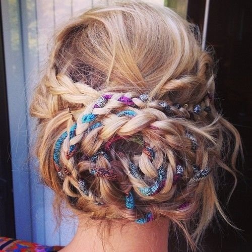 hair,hairstyle,braid,hair coloring,long hair,