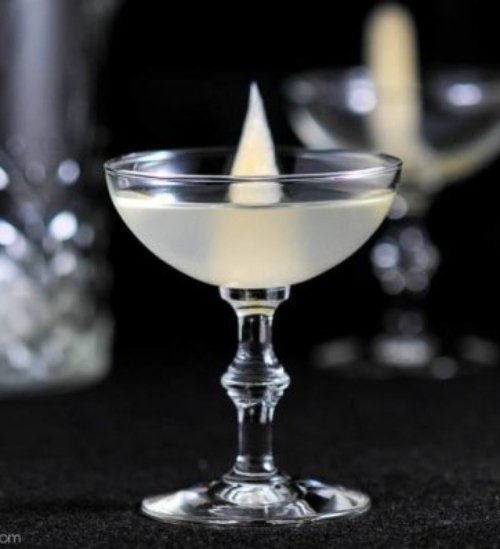 drink, cocktail, champagne stemware, classic cocktail, still life photography,