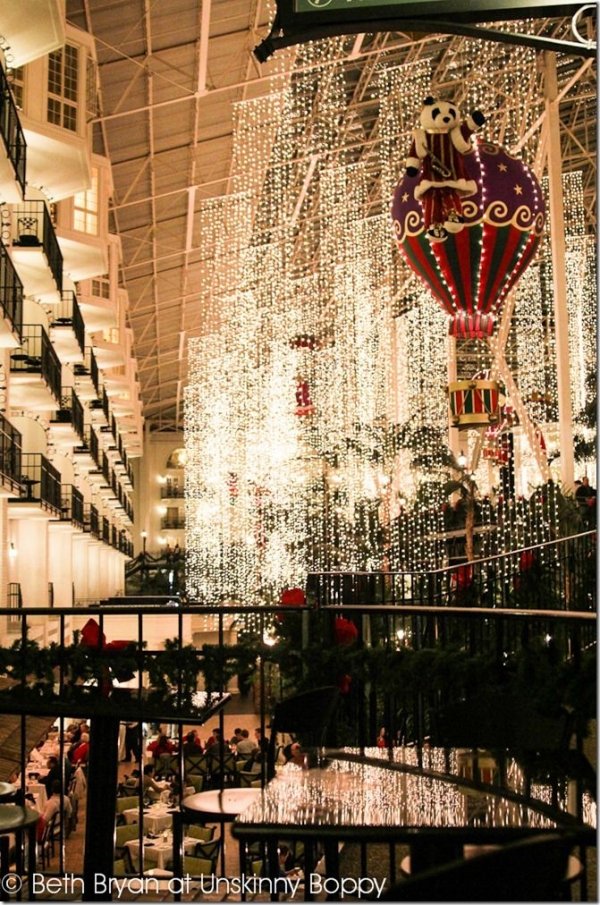Christmas Lights at the Opryland Hotel in Nashville, USA