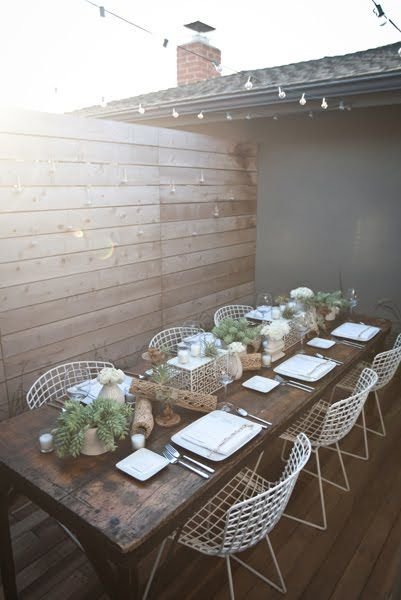 Use Nature to Decorate the Table