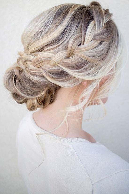 hair,hairstyle,face,bridal accessory,blond,