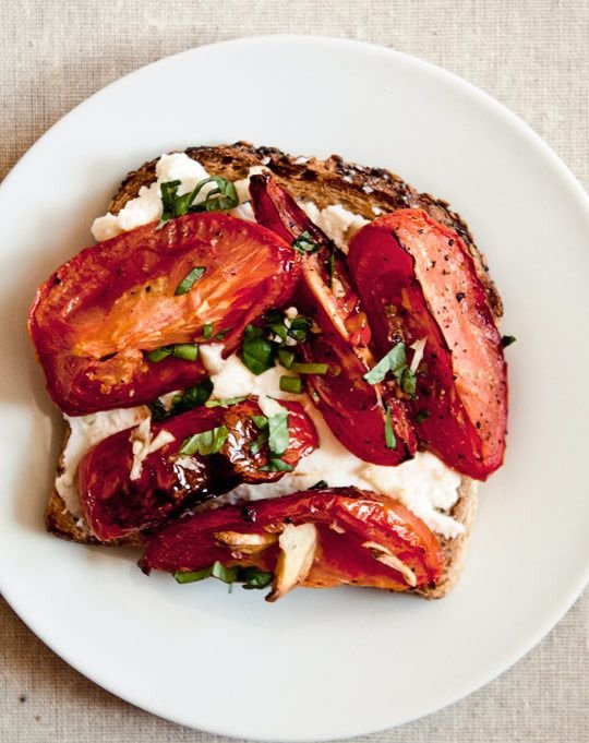 Roasted Tomato Tartine