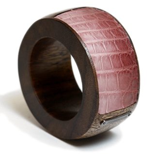 Burberry - Dégradé Alligator-inlay Wooden Bangle ...