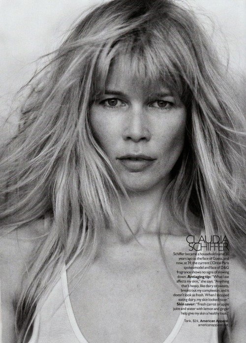 Claudia Schiffer - 39 Y.o. ...