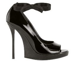 Open Toe Pump in Black Patent