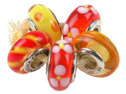 2009 Pandora Red/Orange Glass Set